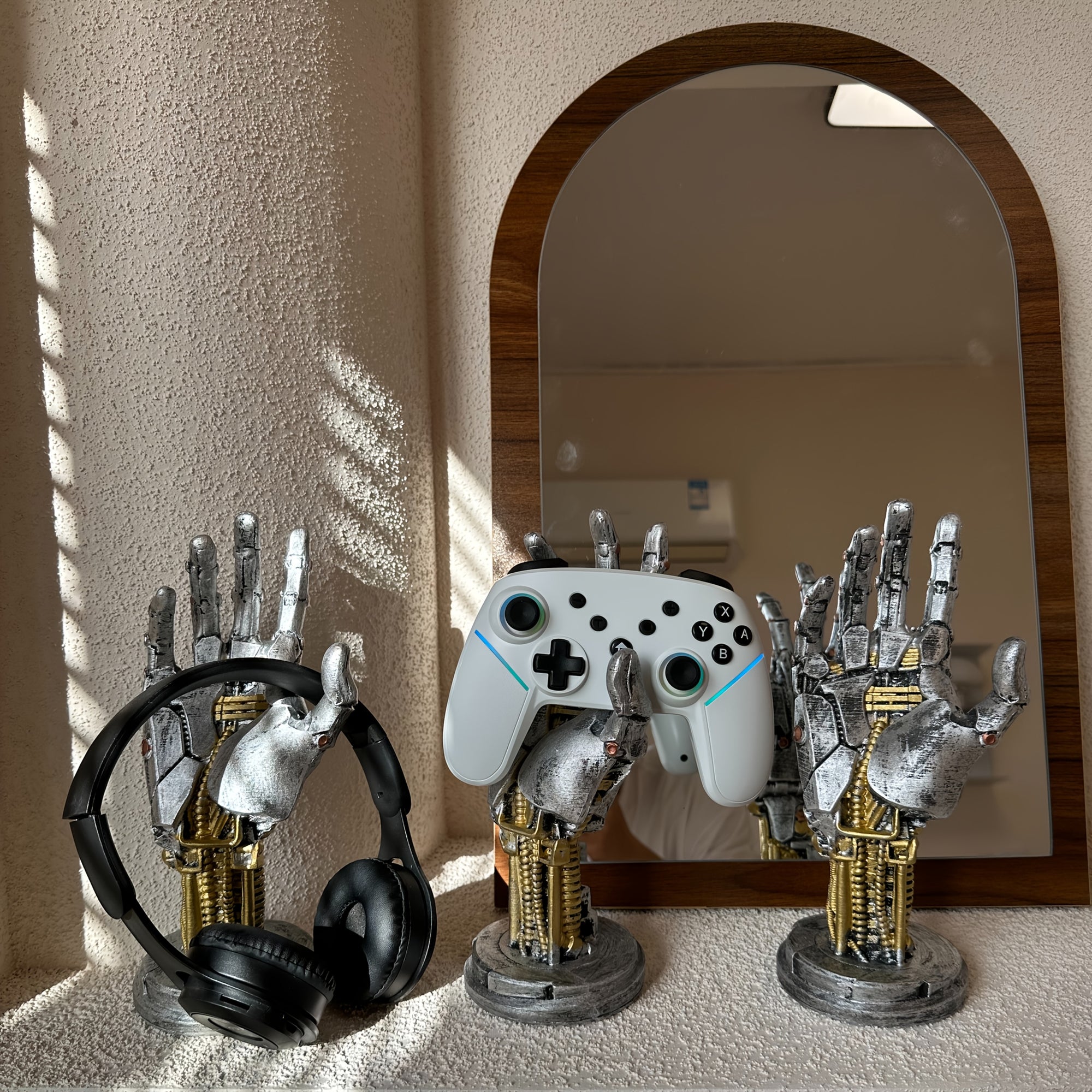 1Pc | Cyberpunk 3D Printed Game Controller | Adjustable | Phone Stand – ABS Desk Organizer